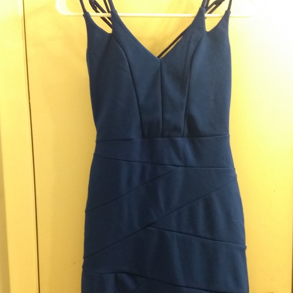 Mini dress - Picture 2 of 5